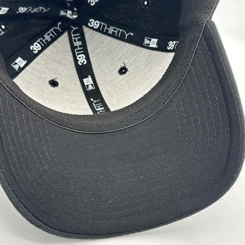 New‎ Era Hat Mens Medium-Large Minnesota Vikings Black 39Fifty NFL Stretch Fit